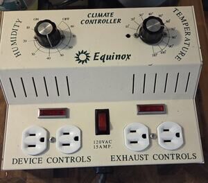 Equinox Environment Controller Temp/Humidity Exhaust Fan Dual Outlet Box 15 Amp